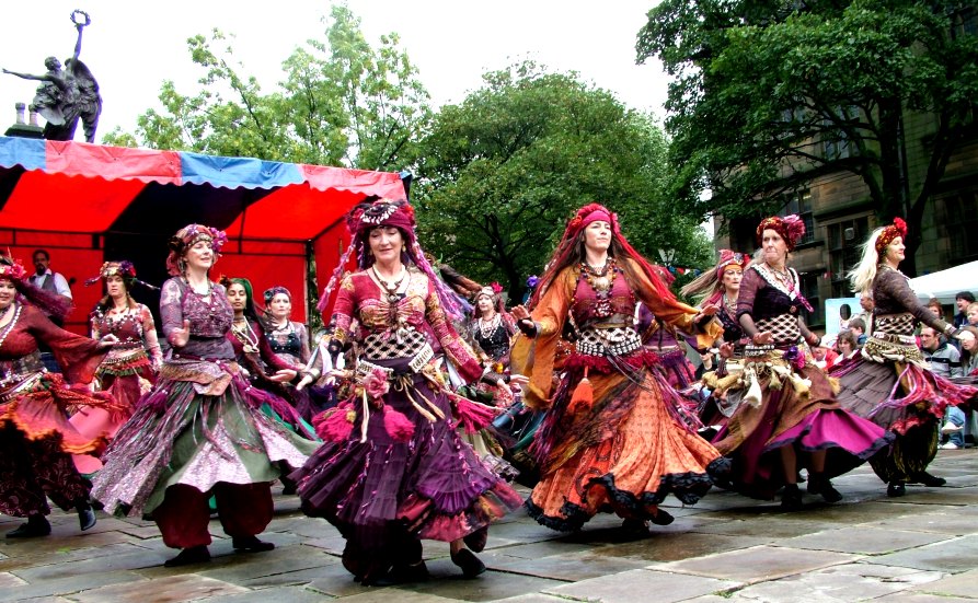 ribal Belly Dance at theGlossop Victorian Fair -  August 0